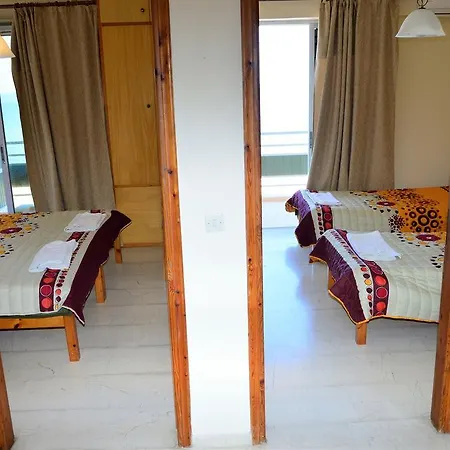 παντελής Πανσιόν Πόρος